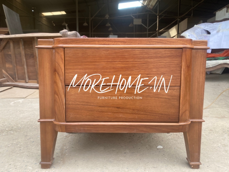 .
Morehome sản xuất tab đầu giường gỗ tự nhiên có chân hiện đại với đội ngũ thợ lành nghề và công nghệ máy móc tiên tiến, tạo ra sản phẩm có giá trị sử dụng và thẩm mỹ cao.